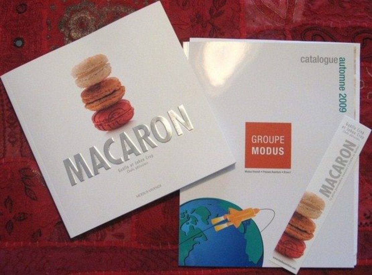 Recipes: Recipe Book with Index Pages; Cute Macaron French Macaroon Cover  Design (Paperback)