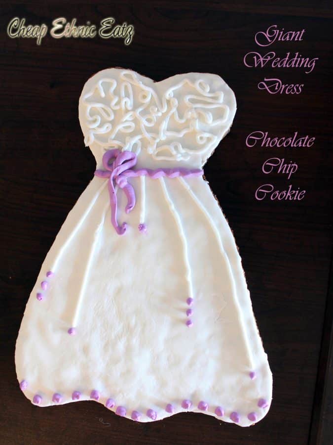 Wedding dress cookie 06