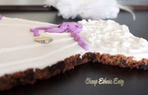 Wedding dress cookie 15