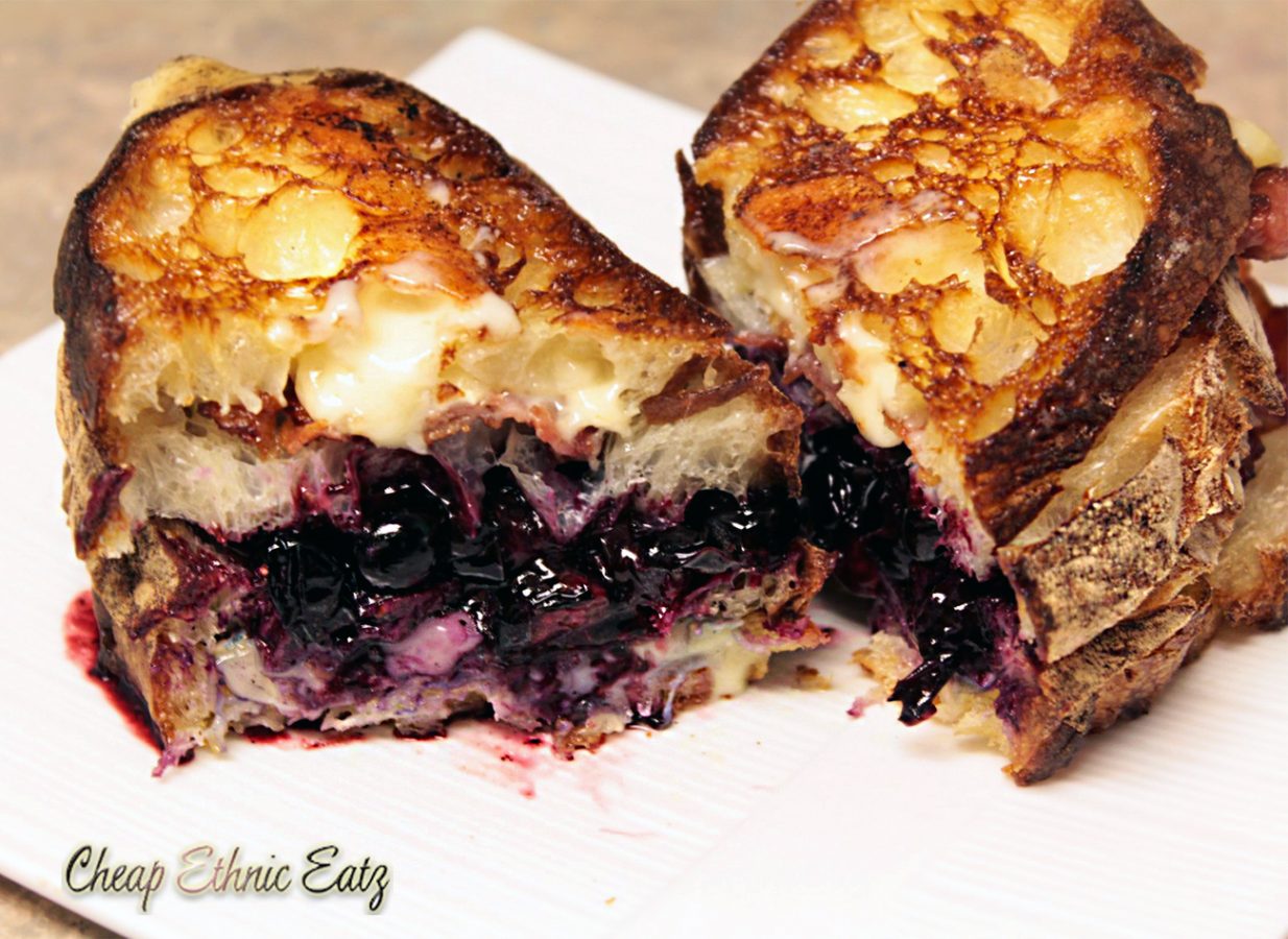 Brie-Blueberry-and-Bacon-triple-decker-grilled-sandwich