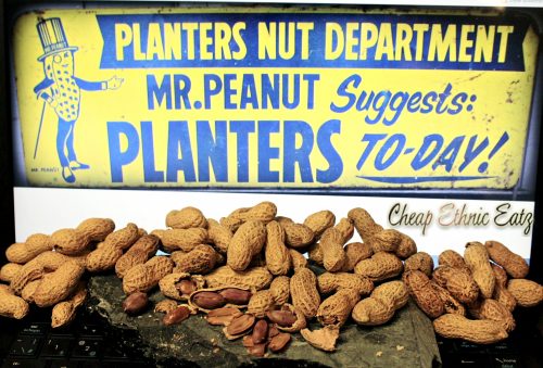 salted and roasted peanuts