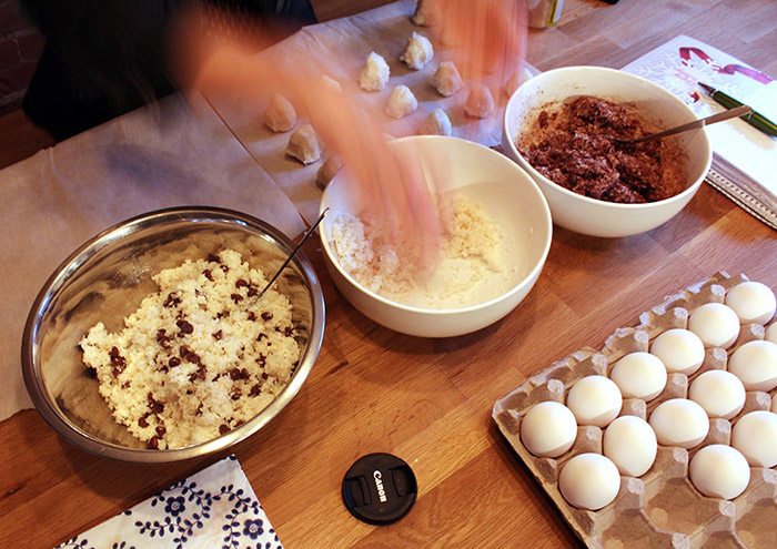 making macaroons