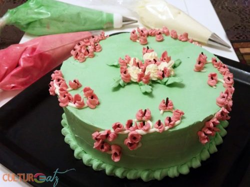 Cake decorating lily of the valley