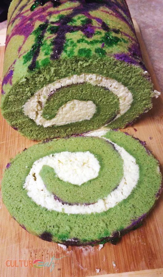 swiss cake roll slice