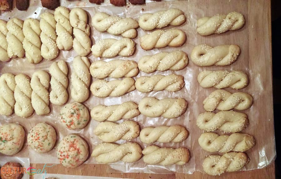 holiday cookies Koulourakia