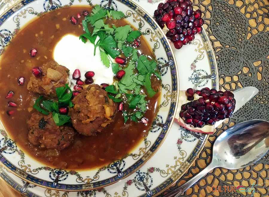 Ashe Anar pomegranate soup and fruit