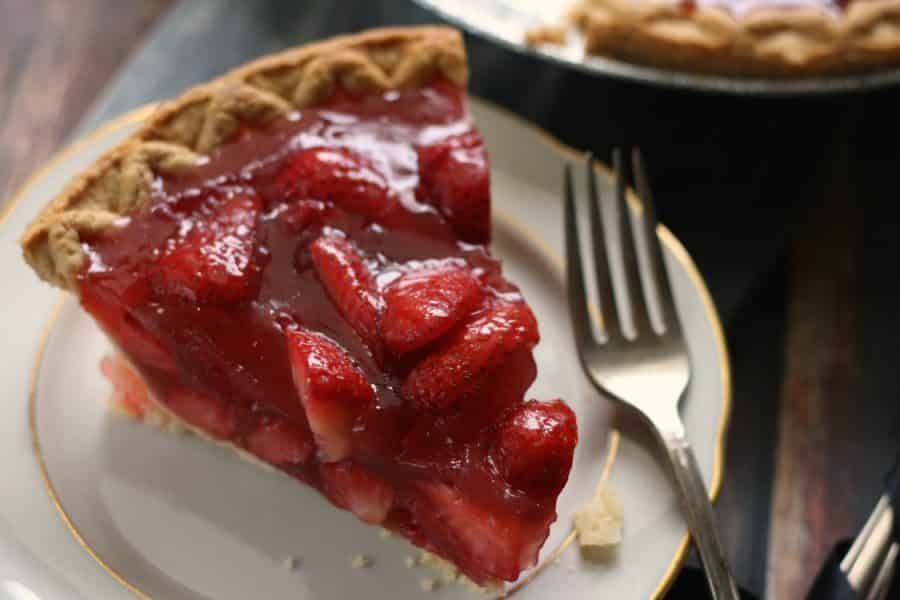 Volver roundup Strawberry Pie