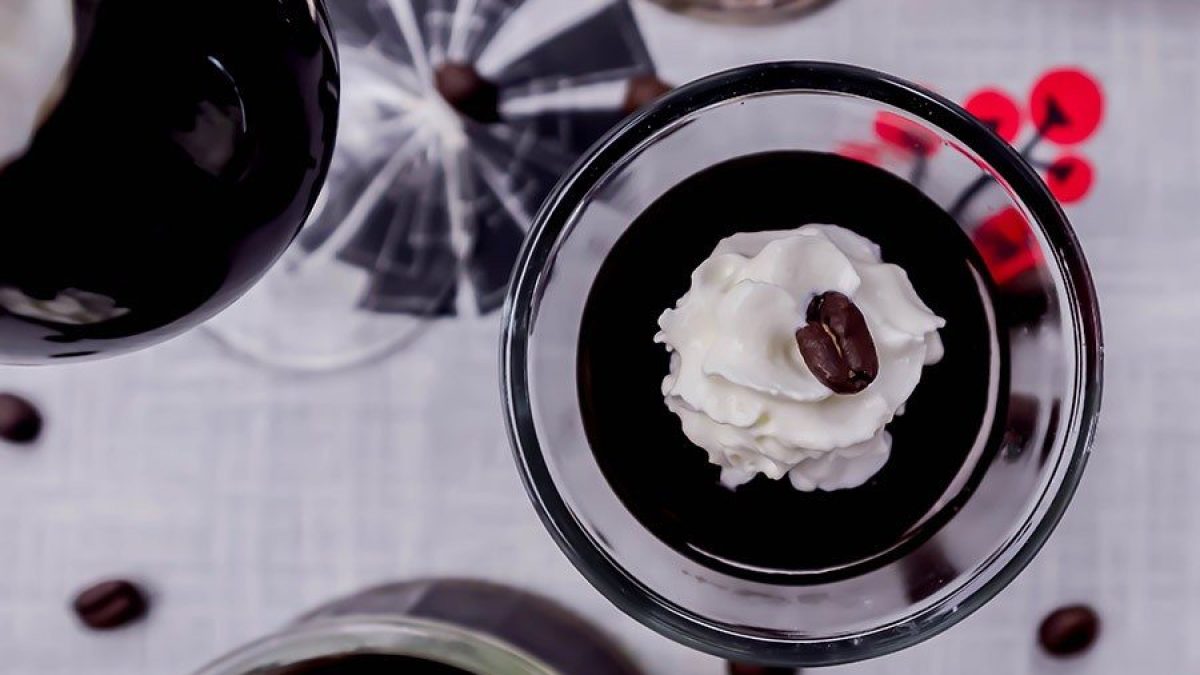 https://cultureatz.com/wp-content/uploads/2018/02/Japanese-coffee-jelly-4-1200x675.jpg