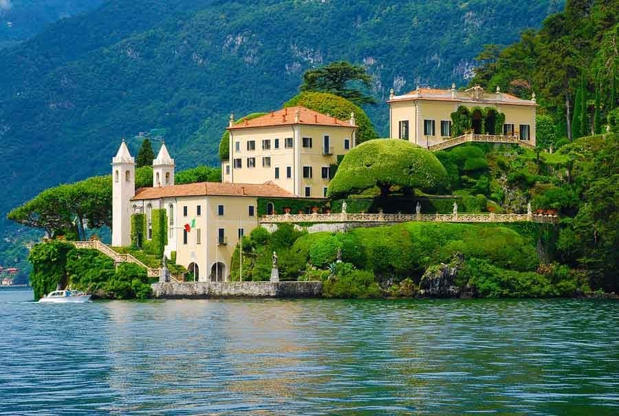 Italian Lakes Holidays Lake Como mansions