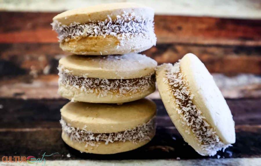 Alfajores Dulce de Leche Sandwich Cookies