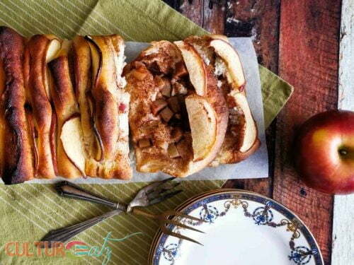 Apples Cinnamon Pull-Apart Bread pain aux pommes